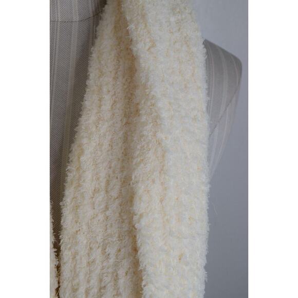 By Anthropologie One Size Scarf Soft and Warm Ribbed New - Picture 3 of 4